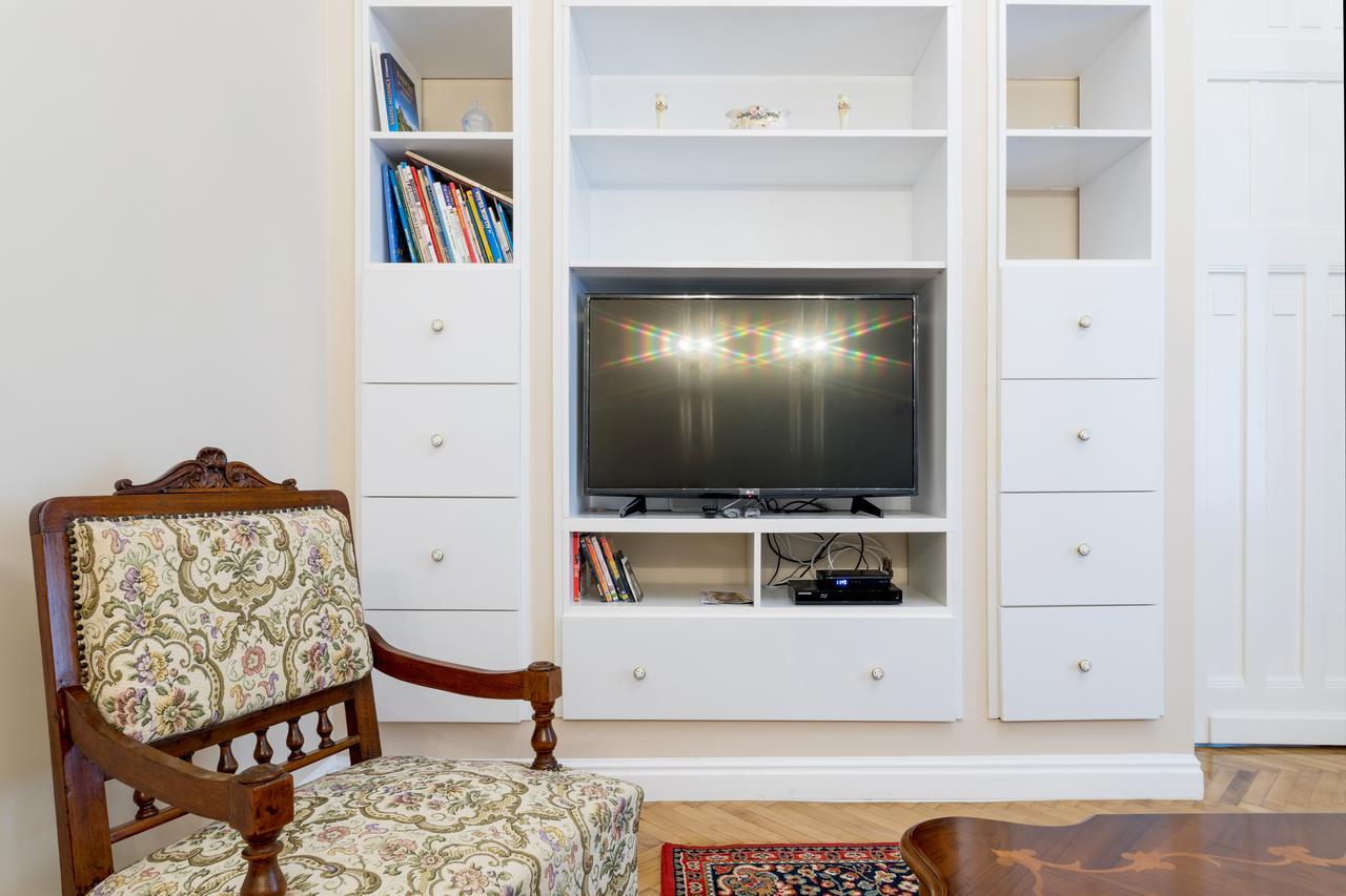 Apartmán Luxury & Antique Charm Budapešť Exteriér fotografie